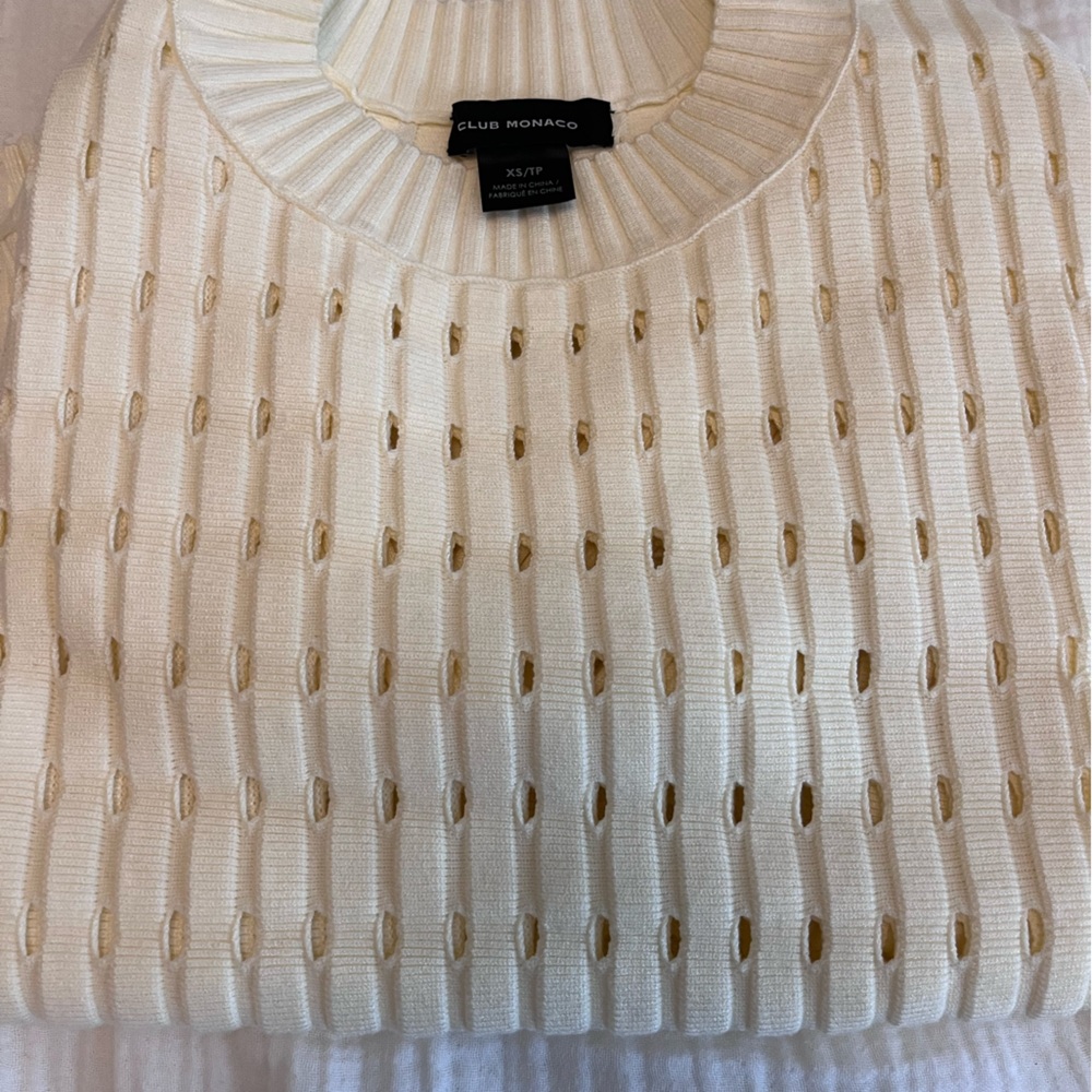 Like New Club Monaco XS Open Stitch sweater